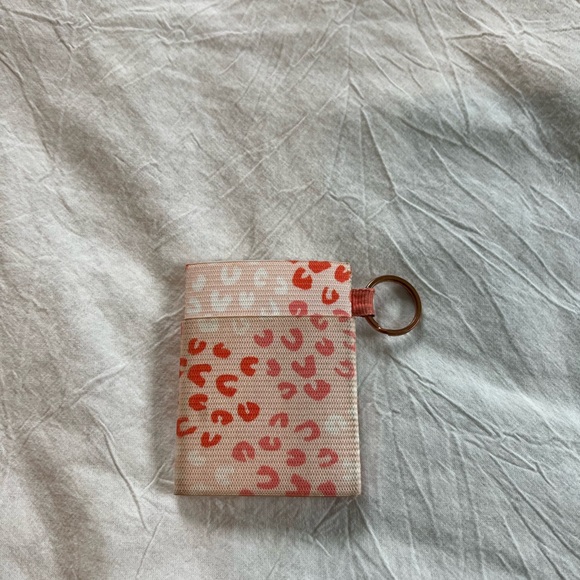 Thread Wallets Pink Leopard Elastic Wallet - Picture 4 of 5